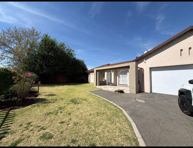 3 BEDROOM PROPERTY TO RENT IN PARKRAND